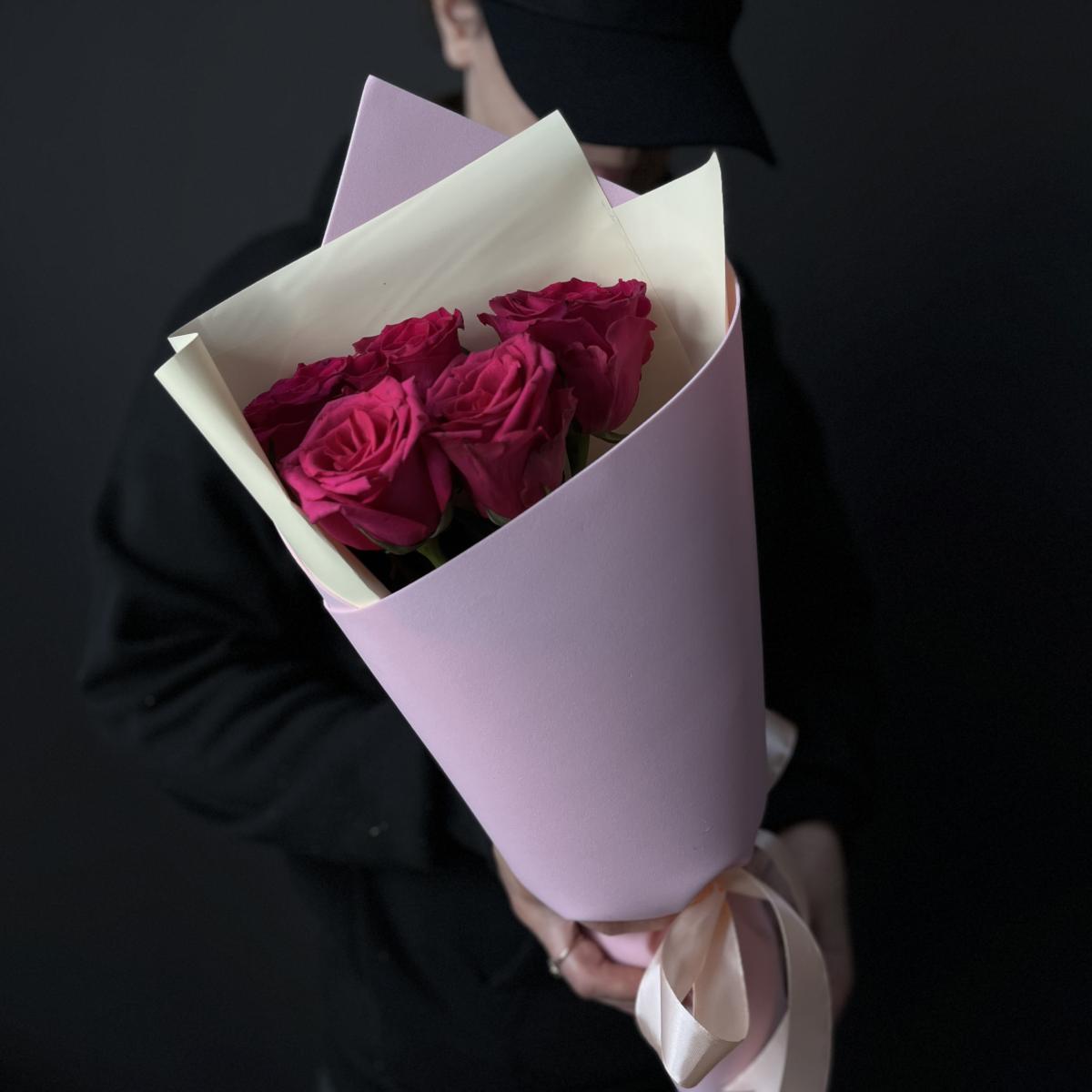 Букеты из розовых роз 40 см (Эквадор) №  92140